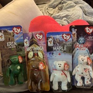 McDonald’s 1999 bears all with multiple errors.